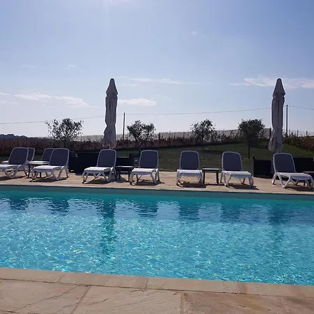 Bright In A With Swimming Pool Appartement Fermo