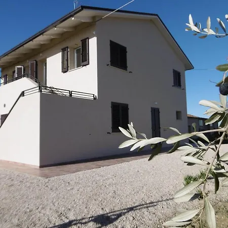 Bright In A With Swimming Pool * فيرمو